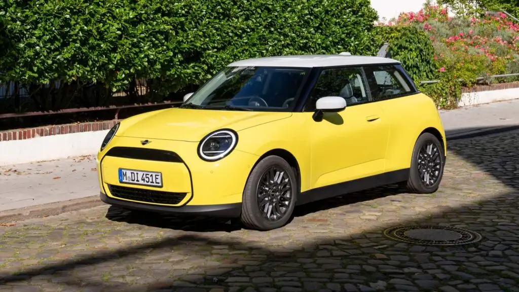 mini-cooper-e-classic-8
